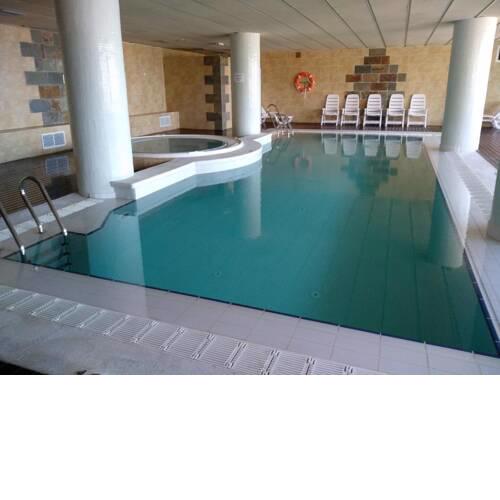 Apartamento familiar ski y piscina