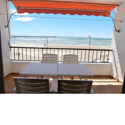 Apartamento frente al mar y en el centro