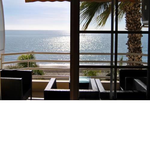 APARTAMENTO FRENTE AL MAR,PRIMERA LINEA