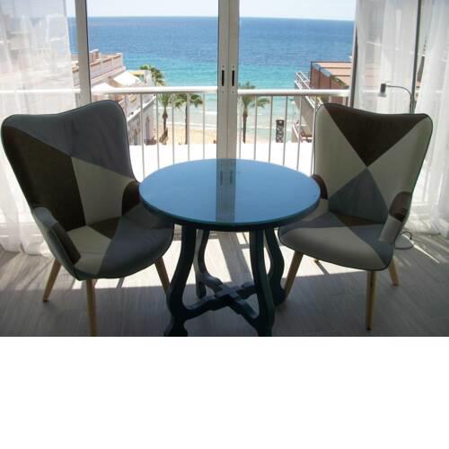 Apartamento Giner, soleado, en pleno centro y frente a la playa de Levante andando