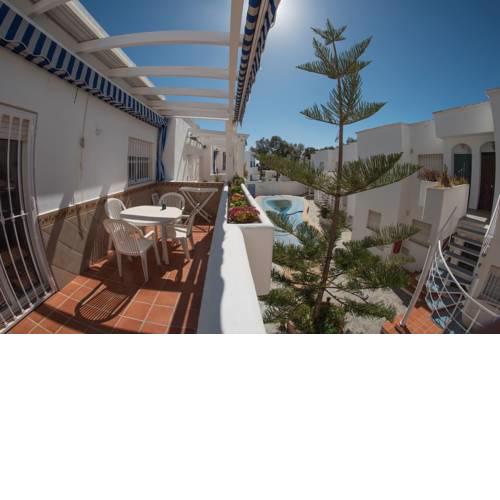 Apartamento gran terraza, piscina, junto al Mar