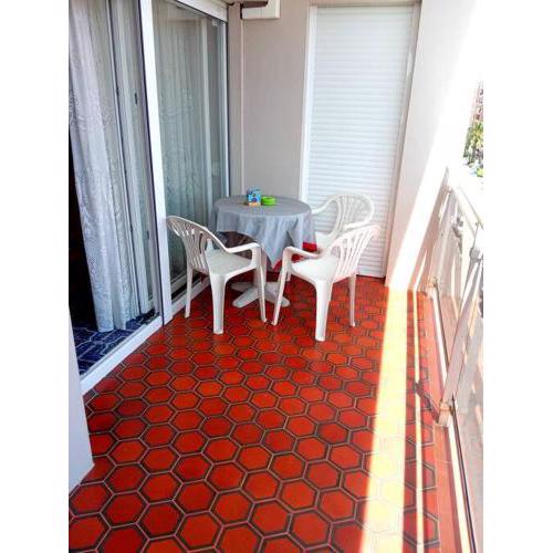 Apartamento grande, la mar esta 5 minutos andando
