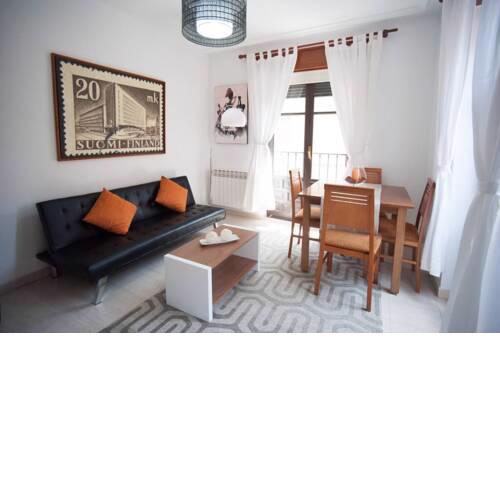 Apartamento junto a la Universidad y la Catedral