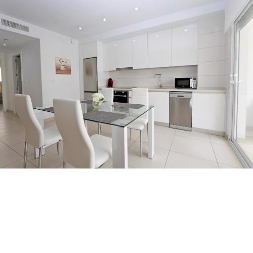 APARTAMENTO LA MARINA Ref. 8564