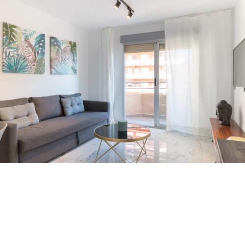 Apartamento lujo bien ubicado