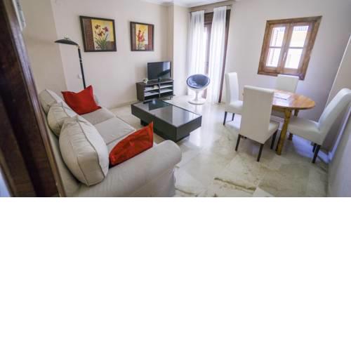 Apartamento Luminoso en el Barrio Santa Cruz