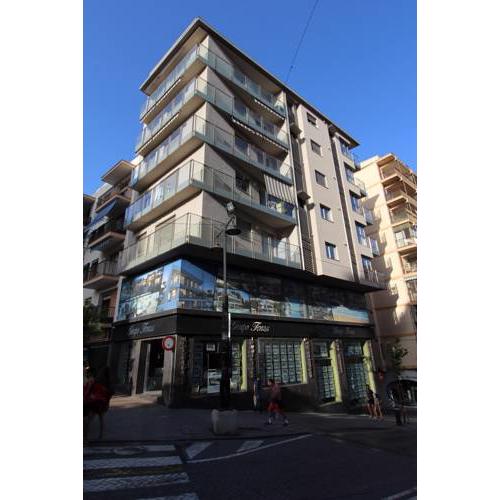 Apartamento moderno muy céntrico y cerca de la playa