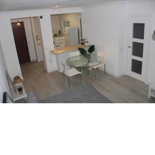 Apartamento moderno y luminoso. Muy bien comunicado