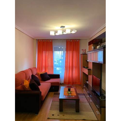 APARTAMENTO MOTA-2 HUCA-LOS PRADOS; PARKING Y WIFI GRATIS