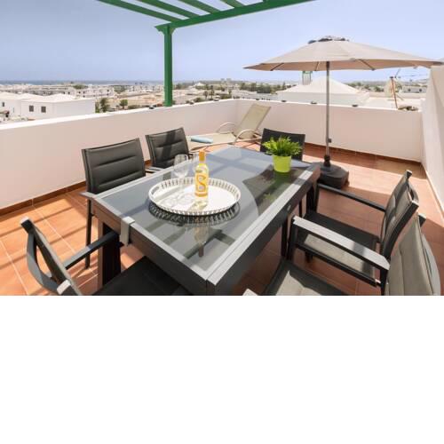 Apartamento OM con piscina y vistas al mar