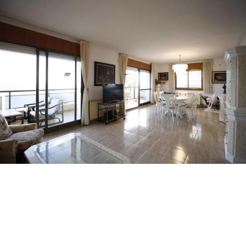 Apartamento para 8 sobre el mar