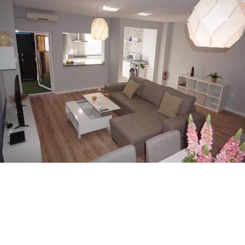 APARTAMENTO PEDREGALEJO BEACH