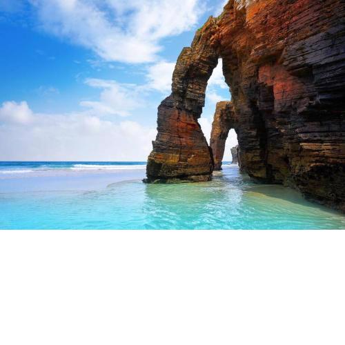 APARTAMENTO PLAYA CATEDRALES CON TERRAZA
