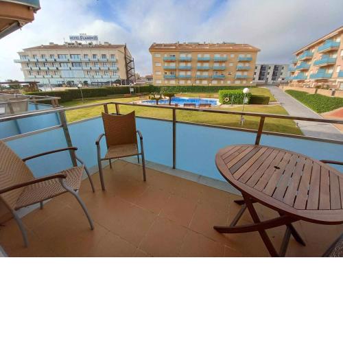 Apartamento primera linea de playa con piscina