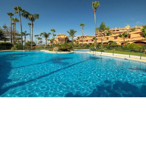 Apartamento primera línea playa con vistas al mar