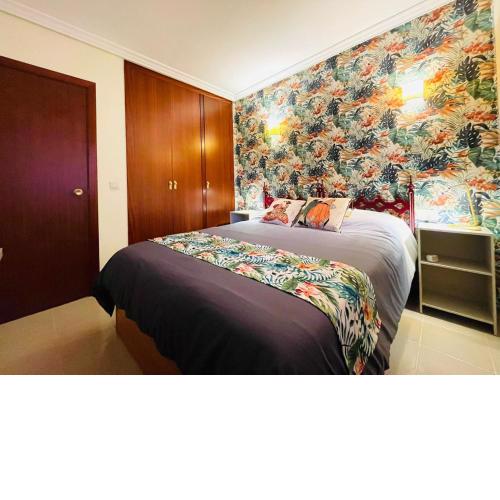 Apartamento renovado, piscina centro de Salou