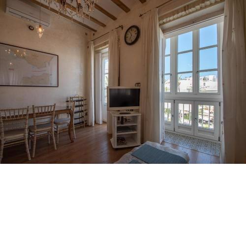 Apartamento Sherezade y la ciudad de Cádiz