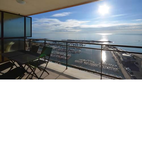 Apartamento sobre el Puerto