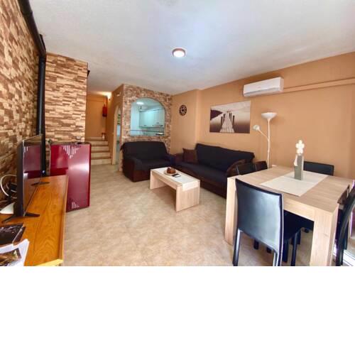 APARTAMENTO TURISTICO NAVALINDA