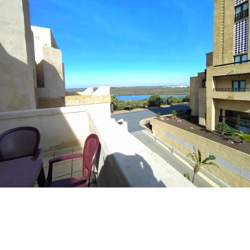 APARTAMENTO VISTAS LATERALES AL MAR SEGUNDA PLANTA