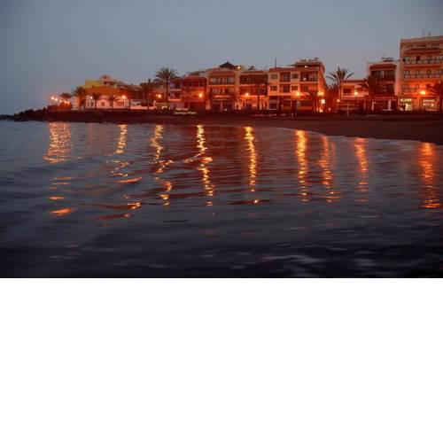 Apartamento y Estudio Brisamar (A 50 metros de la playa)
