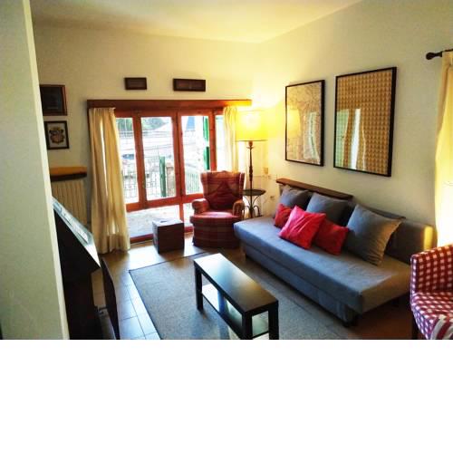 Apartamentos 3000 Escarrilla