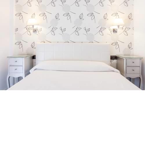 Apartamentos Abril