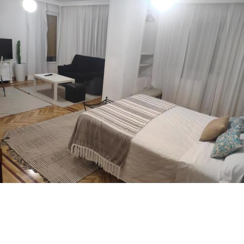 APARTAMENTOS ALBACETE CENTRO. parking cubierto inc