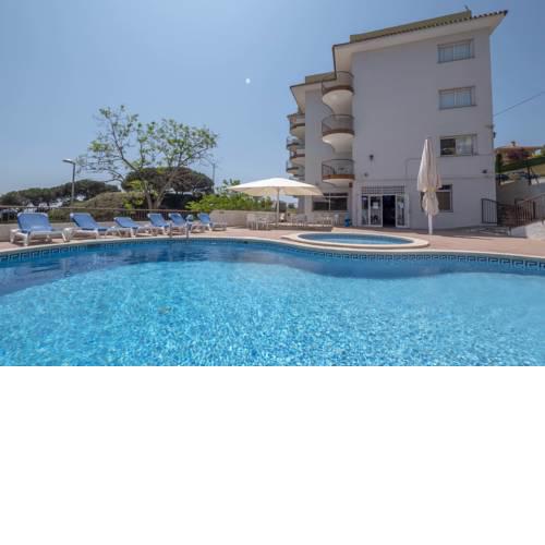 Apartamentos AR Family Muntanya Mar