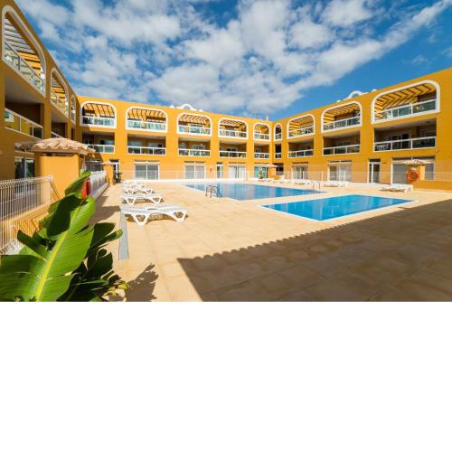 Apartamentos Arenas Blancas de Cotillo Vista Piscina