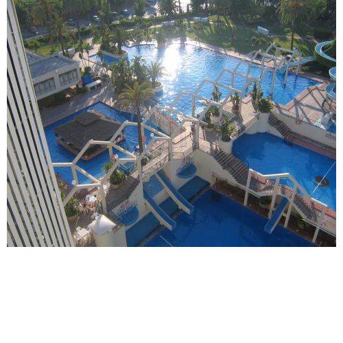 Apartamentos Benal Beach