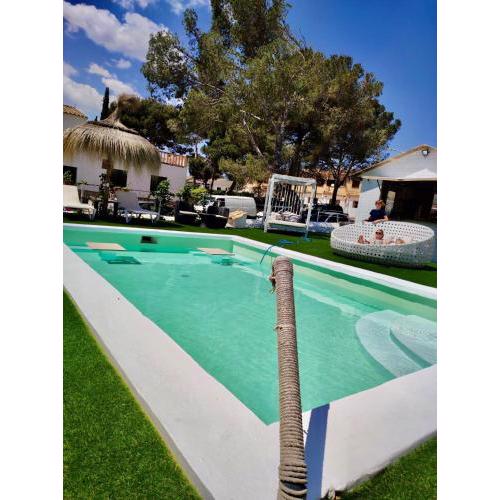 Apartamentos Cala Angila
