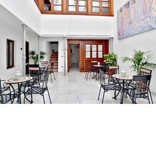 APARTAMENTOS CASA QURTUBA