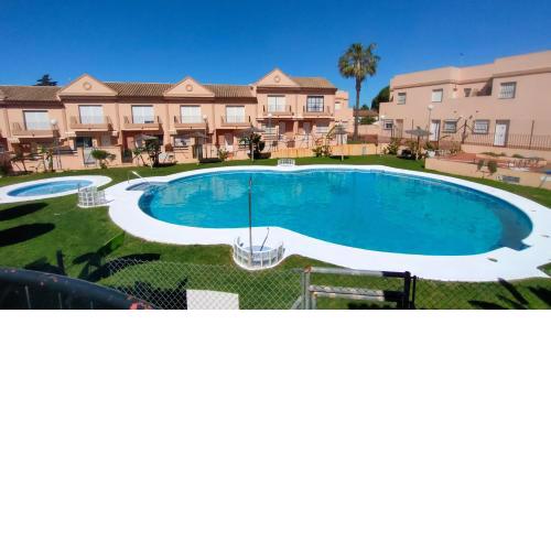 APARTAMENTOS CHICLANA AL ANDALUS