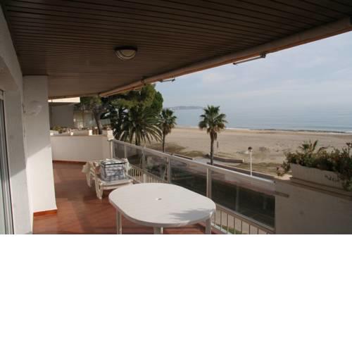 Apartamentos con magníficas vistas al mar
