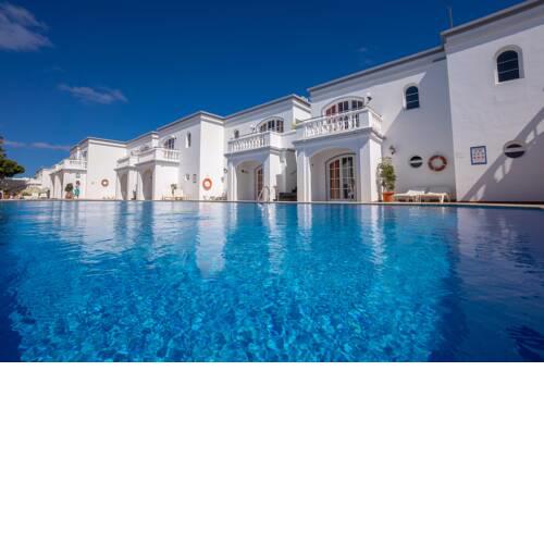 Apartamentos Corona Mar