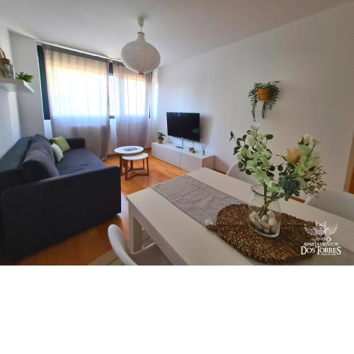 Apartamentos Dos Torres La Comarca - Jardín y parking privado gratis
