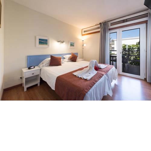 Apartamentos El Paseo