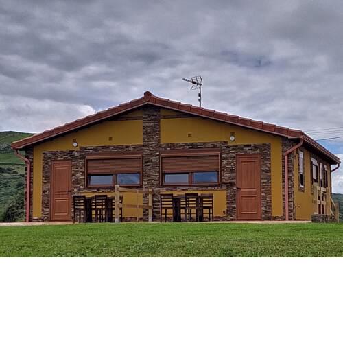 Apartamentos El Prau