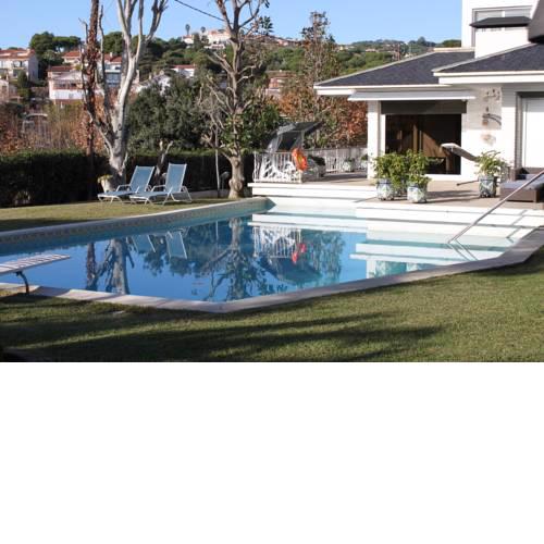 Apartamentos en lujosa Torre con piscina