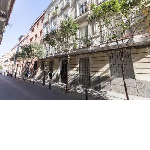 APARTAMENTOS GRAN VIA CENTRO PUERTA DEL SOL