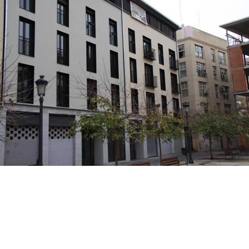 Apartamentos Hiedra y Tapinería Mercado Central