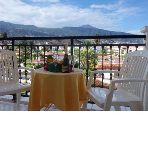 Apartamentos La Carabela