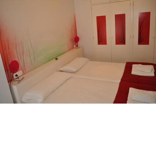 Apartamentos La Casa Pintada