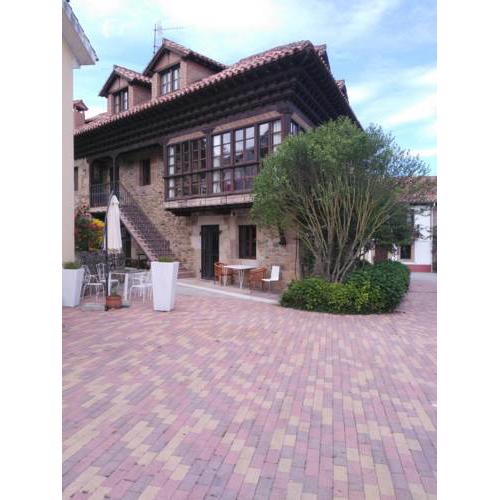 Apartamentos La Casona