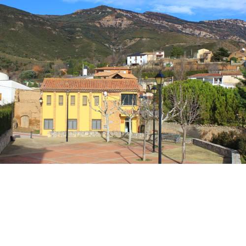 Apartamentos "La Escueleta"