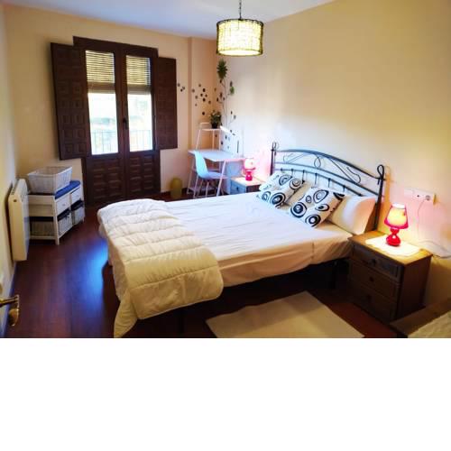 apartamentos la Fragua, medio