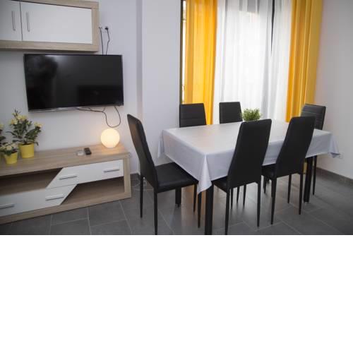 Apartamentos La Plazuela