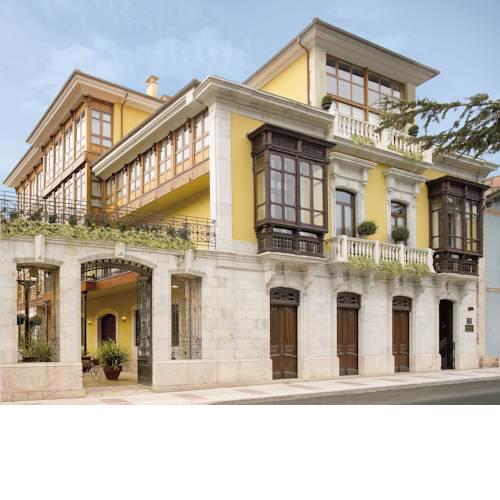 Apartamentos La Pontiga ***