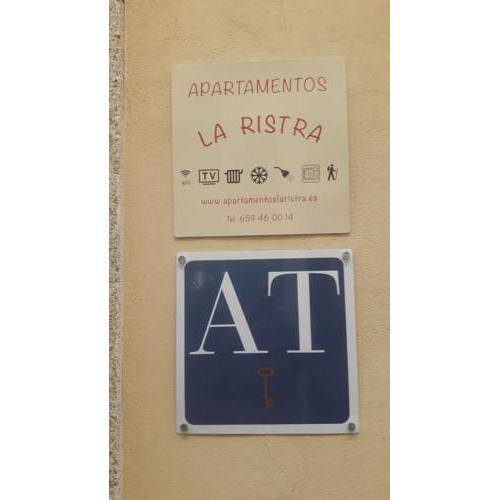 Apartamentos La Ristra